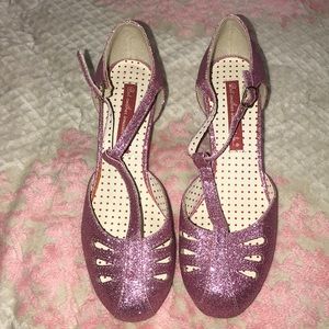 Glitter pink shoes